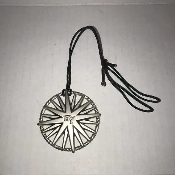 David Yurman ornament or pendant. - Picture 2 of 3